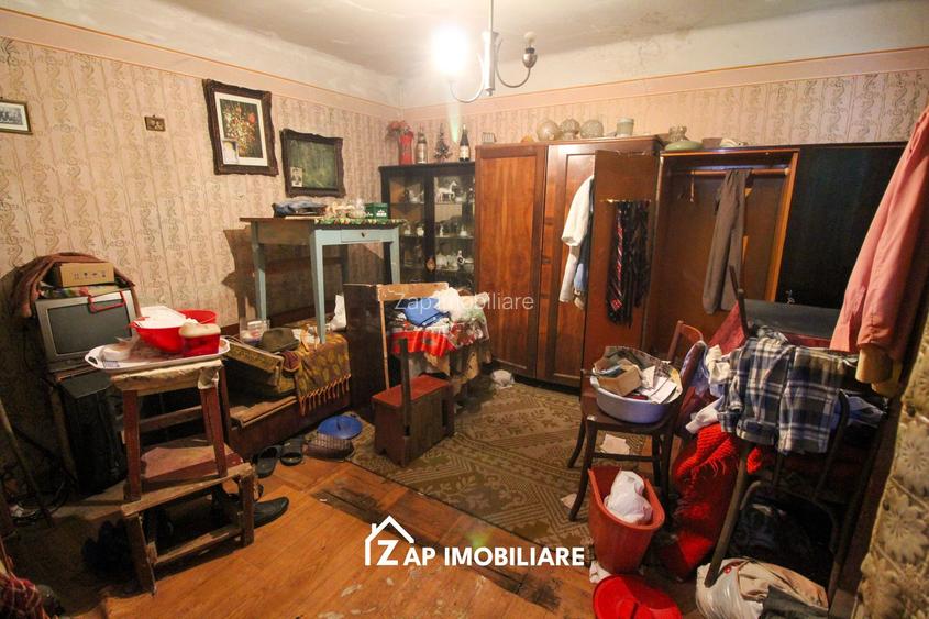 Unirii - Zona Darina - Casa 4 camere - Teren 691 mp cu deschidere 26 m - 13