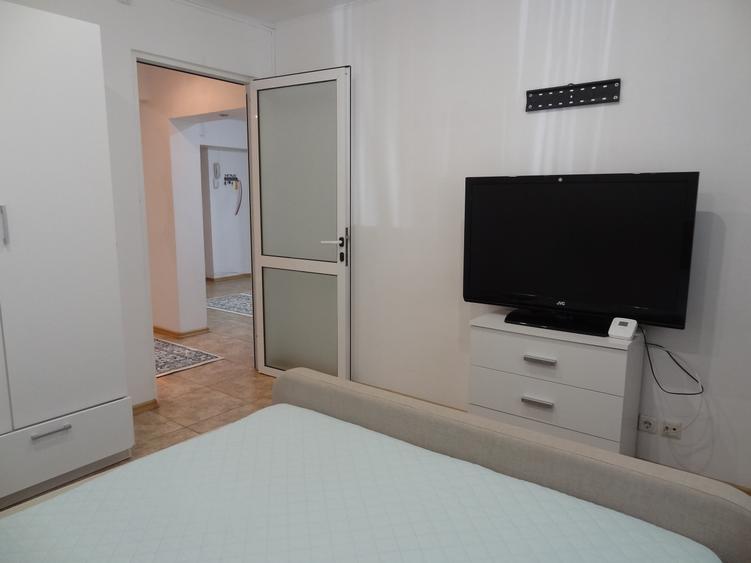 Apartament 2 camere decomandate parter, de inchiriat, zona- Abator