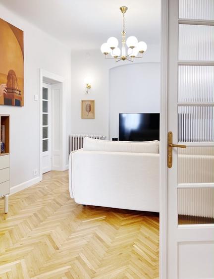 Icoanei – apartament 3 camere în vilă interbelică, renovat integral | terasă | m