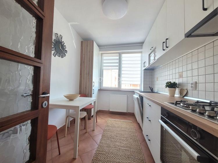 Apartament 3 camere,  Zona Centrala - Bulevardul Milea - 7