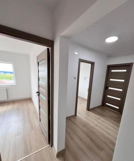 Apartament 2 camere de vanzare zona KM 5, recent renovat, CENTRALA GAZ
