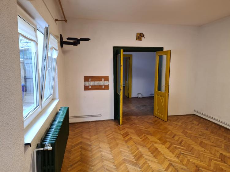 Casa de inchiriat in zona Iancului - Matei Voievod