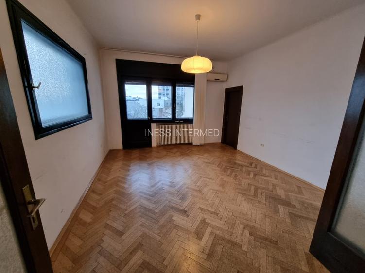 Piața Romana vav McDonald's - apartament nemobilat - 124mp - 4