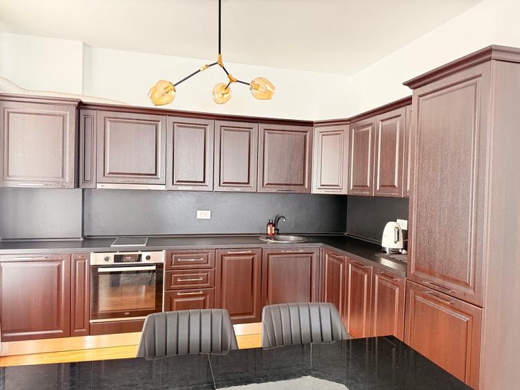Apartament 3 camere Luxuria Residence-loc de parcare subteran