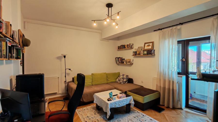 Apartament interbelic luminos 3 camere cu 2 boxe -Pache Protopopescu