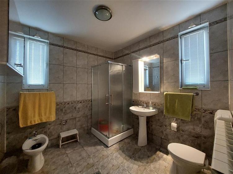 Casa spatioasa langa Spitalul Judetean
