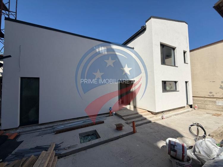 Vila de lux/ ultracentral/ Craiova - 2