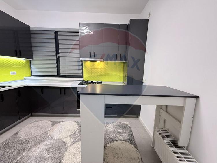 Casă modernă de vânzare | 4 camere și curte | Ulmi, Giurgiu
