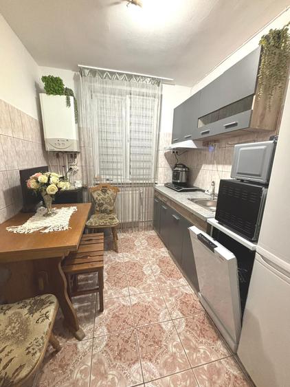 Apartament 2 camere zona Aleea Biruintei