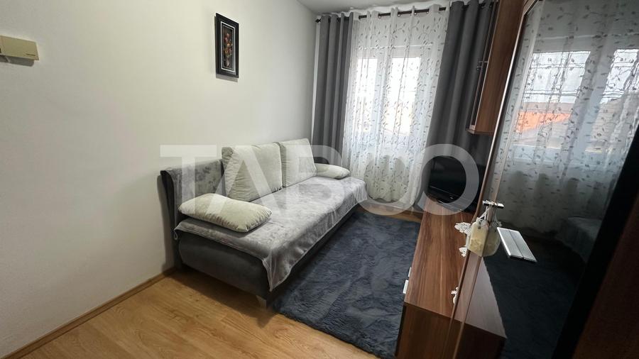 Garsoniera decomandata etaj intermediar 1 de vanzare zona Lupeni Sibiu