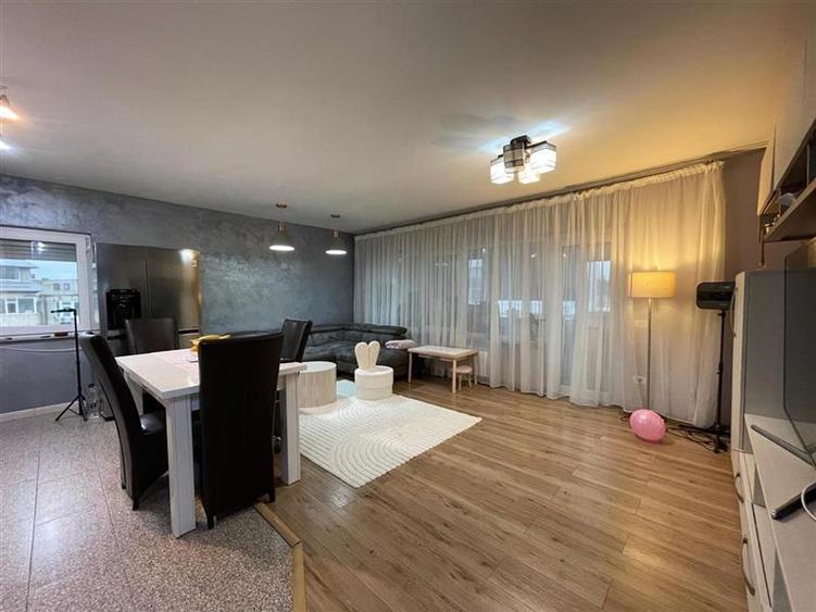 Apartament 3 camere de vanzare zona ultracentrala Tulcea