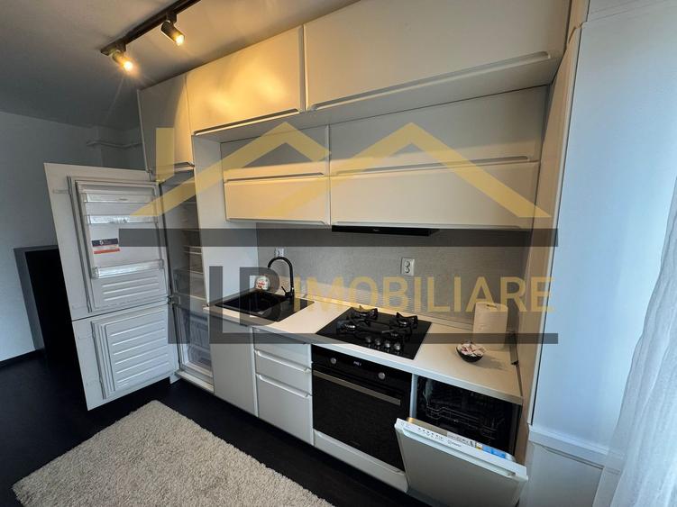 Apartament de 2 camere, 47 mp, parcare, Zona Semicentrala