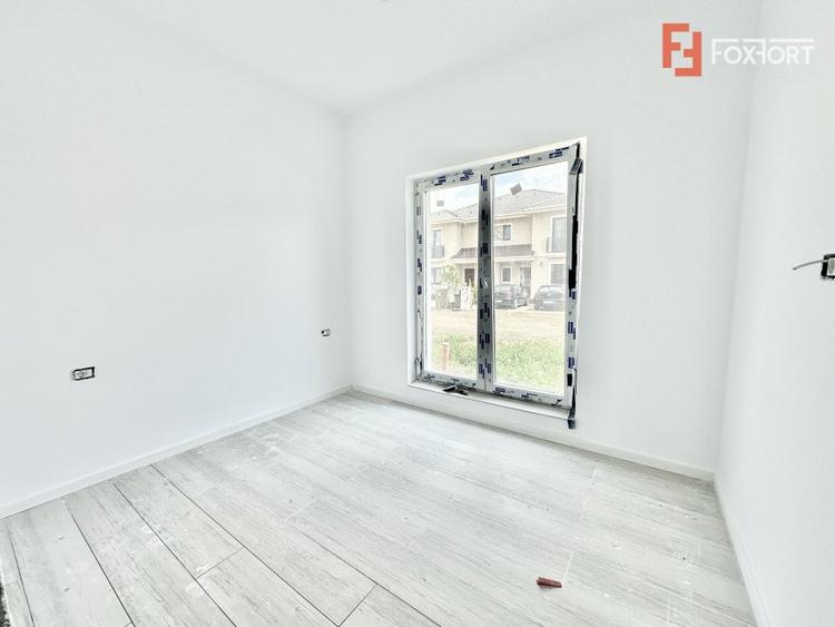 Duplex 4 camere si 2 bai - Mosnita Noua - toate utilitatile
