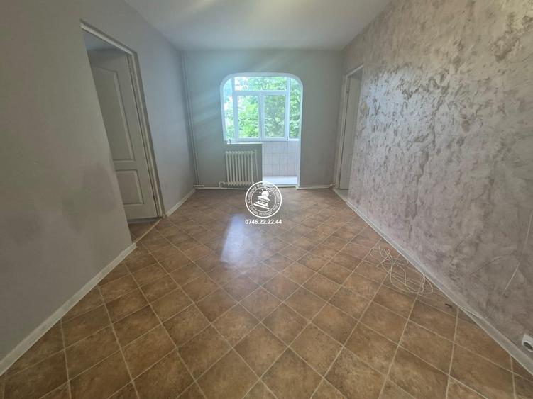 Apartament 2 camere de vanzare