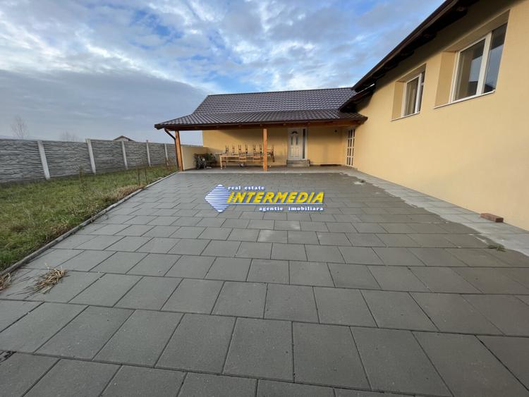 Casa noua cu 4 camere , pivnita de vanzare Alba Iulia finisata teren 1400 mp