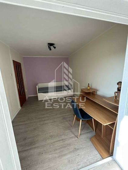 Apartament cu 3 camere  in Complexul Studentesc
