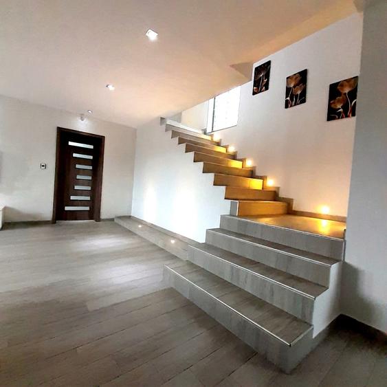 Casă P+E, 192 mp utili, teren 600 mp și garaj dublu | Dezmir