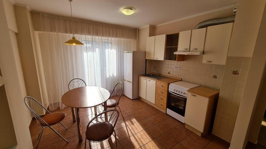 Calea Calarasilor: Apartament cu 2 camere , la cateva minute de Piata Unirii !