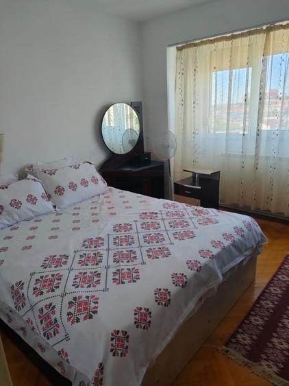 600 Euro-Inchiriere apartament 4 camere decomandate, etaj 10,Mazepa 2