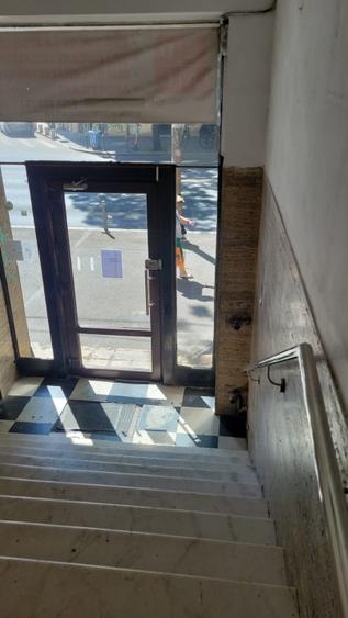 PROPRIERTAR INCHIRIEZ ap. 2 CAM, (parter inalt) str.ARMENEASCA colț cu Bd.CAROL