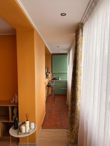 Ultracentral decomandat, 61 mp, parcare proprie – gata de mutare