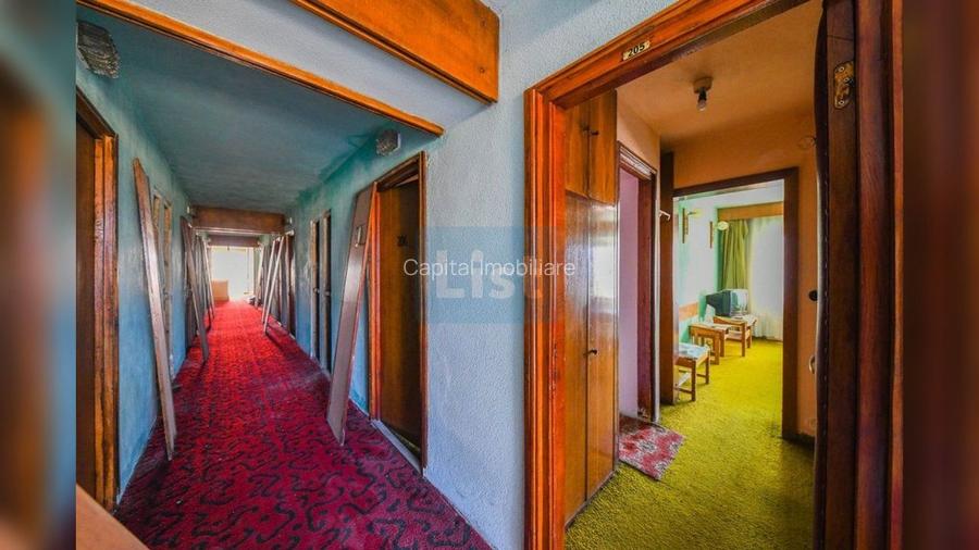De vanzare Hotel, nefunctional, 70 camere + teren 3590 mp, Dej┃ - 12