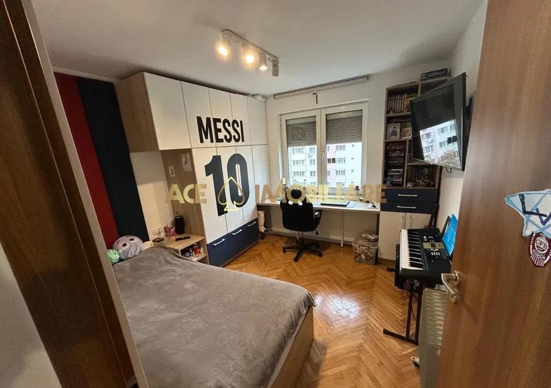 3 Camere de inchiriat | Dristor | Metrou | Decomandat