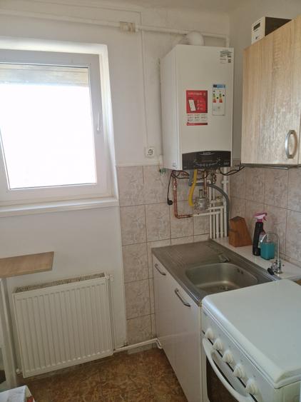 Apartament doua camere, decomandat, renovat