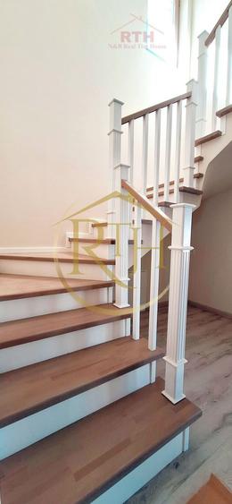 Oferim spre vanzare Duplex cu 5 camere situat in Giroc aproape de DAF