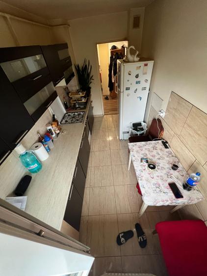 Apartament cu 3 camere, 2 bai, decomandat