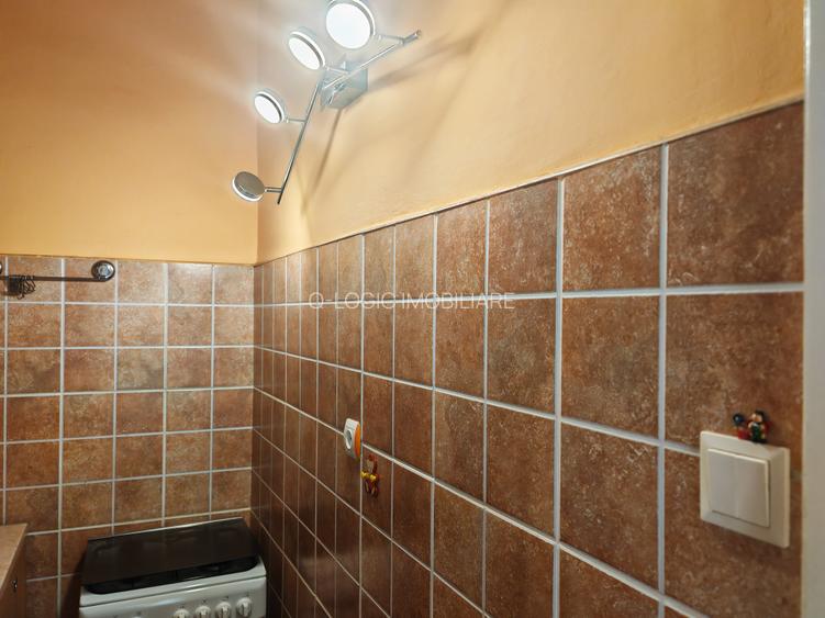 Apartament 3 camere liber la vanzare zona Piata Sfatului - 13