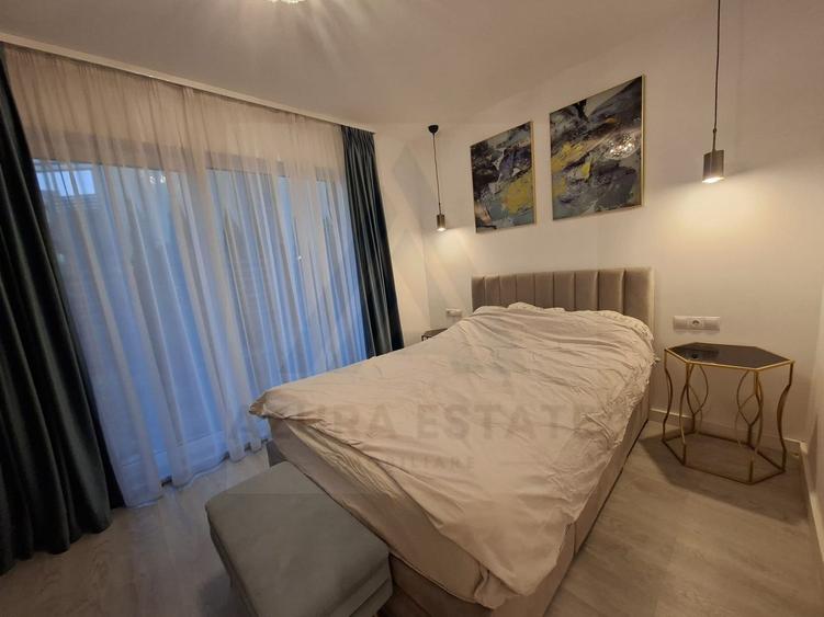 Casa moderna cu 6 camere terase 50 mp si curte in Parcul Sub Arini
