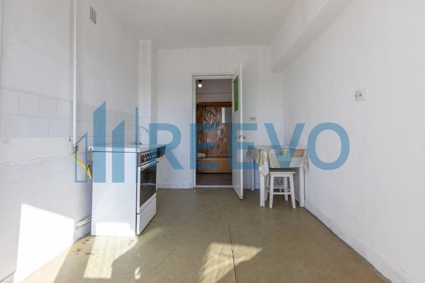 Apartament 2 camere, Casa Modei, bloc 1987