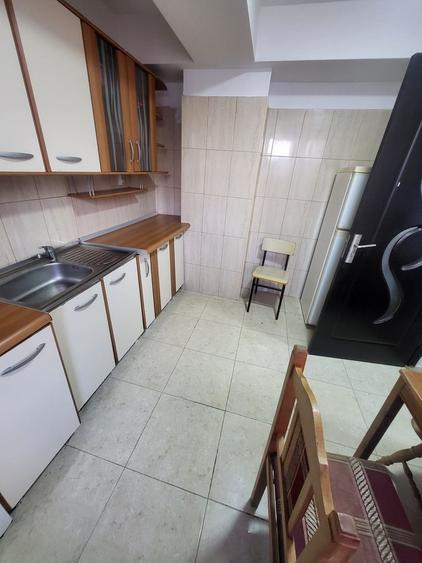 Apartament 3 camere Dna Ghica centrala proprie, loc de parcare