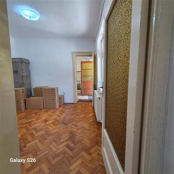 Casa 3 cam zona Armeneasca- Mosilor, str. Toamnei