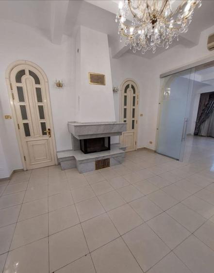VANZARE VILA IMPRESIONANTA 10 CAMERE/REGIM D+1+2/ZONA MARRIOTT/LOCURI PARCARE
