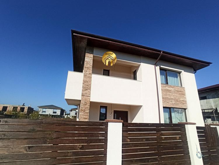 Vila Individuala 5 camere Cu Magazie și Pivnita - 530mp Teren!