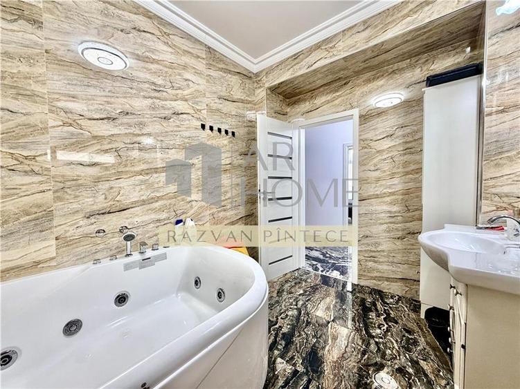 Apartament 3 camere, de lux, parcare, Cartier Albert Ploiesti