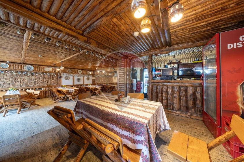 Pensiune cu restaurant și spații comerciale, central Râșnov