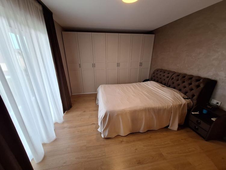 Casă cu finisaje și dotări premium