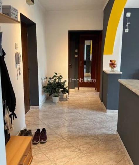 Apartament2 Camere,Burebista,Piata Alba Iulia,et.1/8,DECOMANDAT,Amenajat,Liber - 4