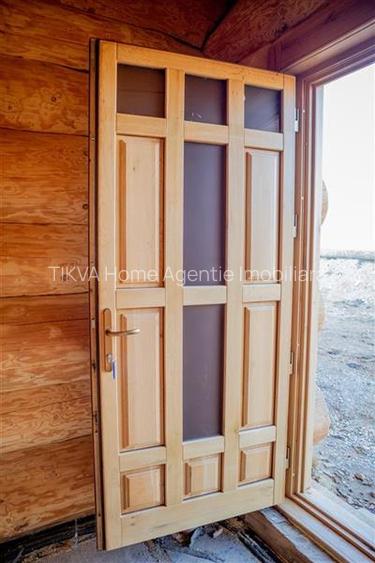 Casa din lemn rotund (Izvoru Muresului, str. Garii) - 5