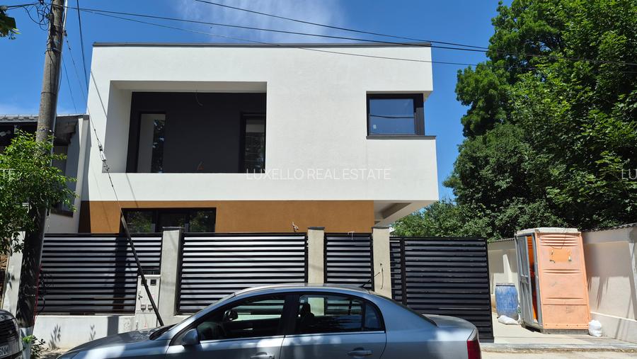 VILA SUPERBA CU 5 CAMERE AMPLASATA IDEAL - 50
