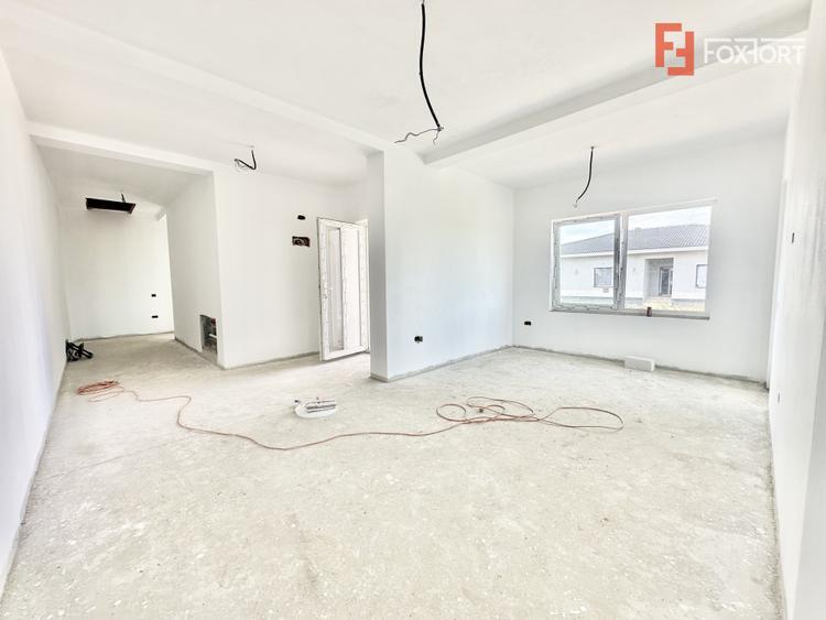 Duplex cu 3 camere si 2 bai - 76 mp utili - Bucovat