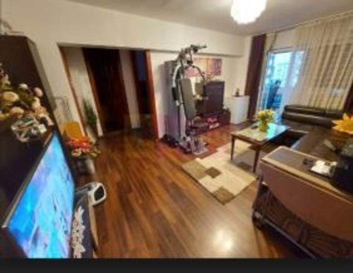 Apartament 3 camere Mihail Sebastian- Razoare.
