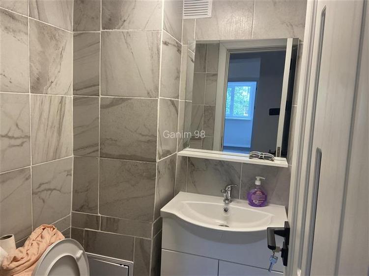 Apartament 3 camere , zona centrala Capela Militara , decomandat , renovat compl - 12