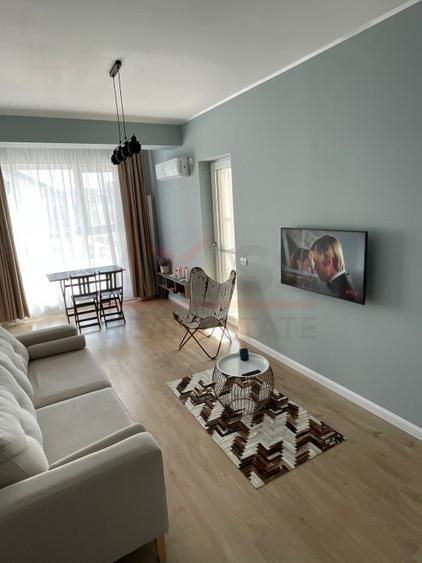 Apartament 2 camere, parcare inclusă – închiriere pe 12 luni în Mamaia Sat