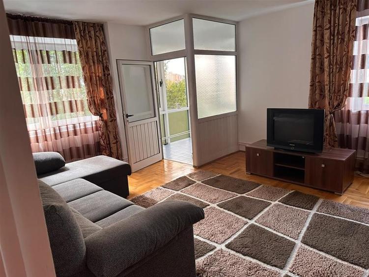 Apartament 3 camere de inchiriat | Bd. Garii | Decomandat