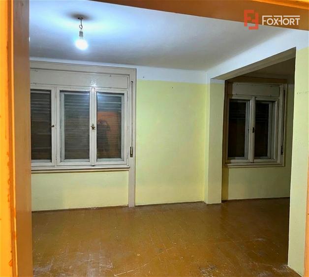 Spatiu comercial si terasa cu casa de locuit - zona Dambovita