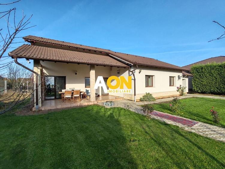 Casa 3 Camere, 179 mp Construiti, Teren 784 mp, Zona Cetate